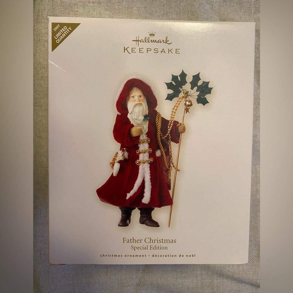 Hallmark keepsake ornament, father Christmas from 2007!!